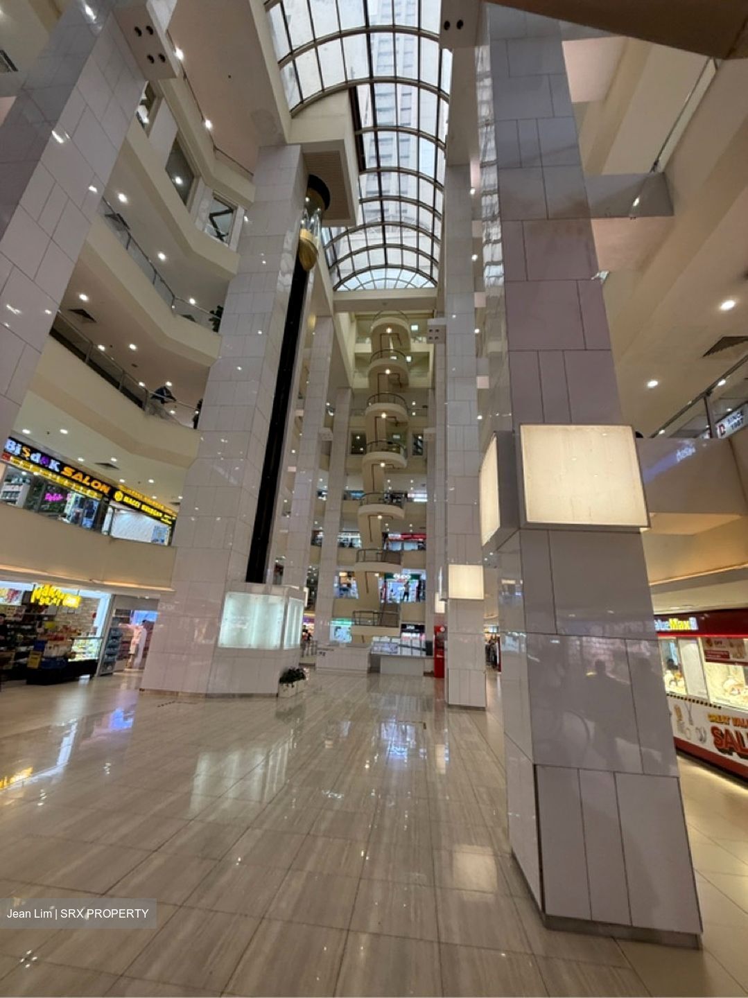 Lucky Plaza (D9), Shop House #561366761